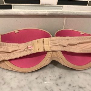 PINK Victoria's Secret Intimates & Sleepwear - VS Pink 36C Strapless Push Up Bra PINK Victoria's Secret Intimates & Sleepwear - VS Pink 36C Strapless Push Up Bra